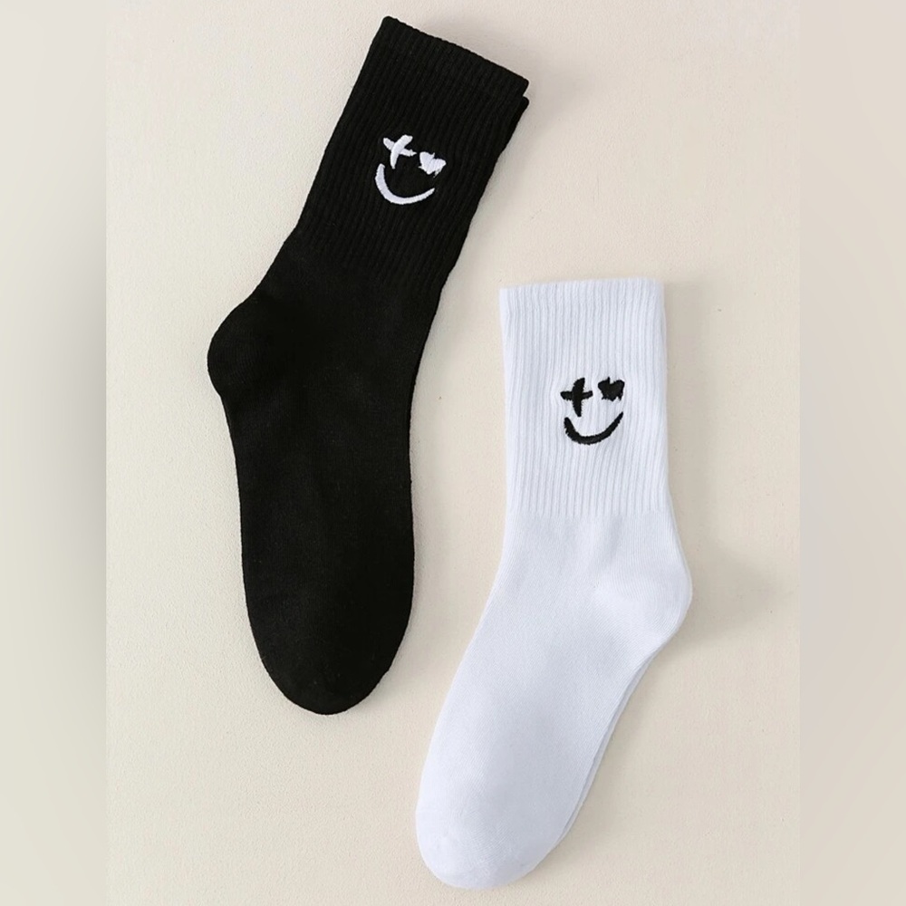 Expression Embroidered Crew Socks🧦 - Picture 2 of 4